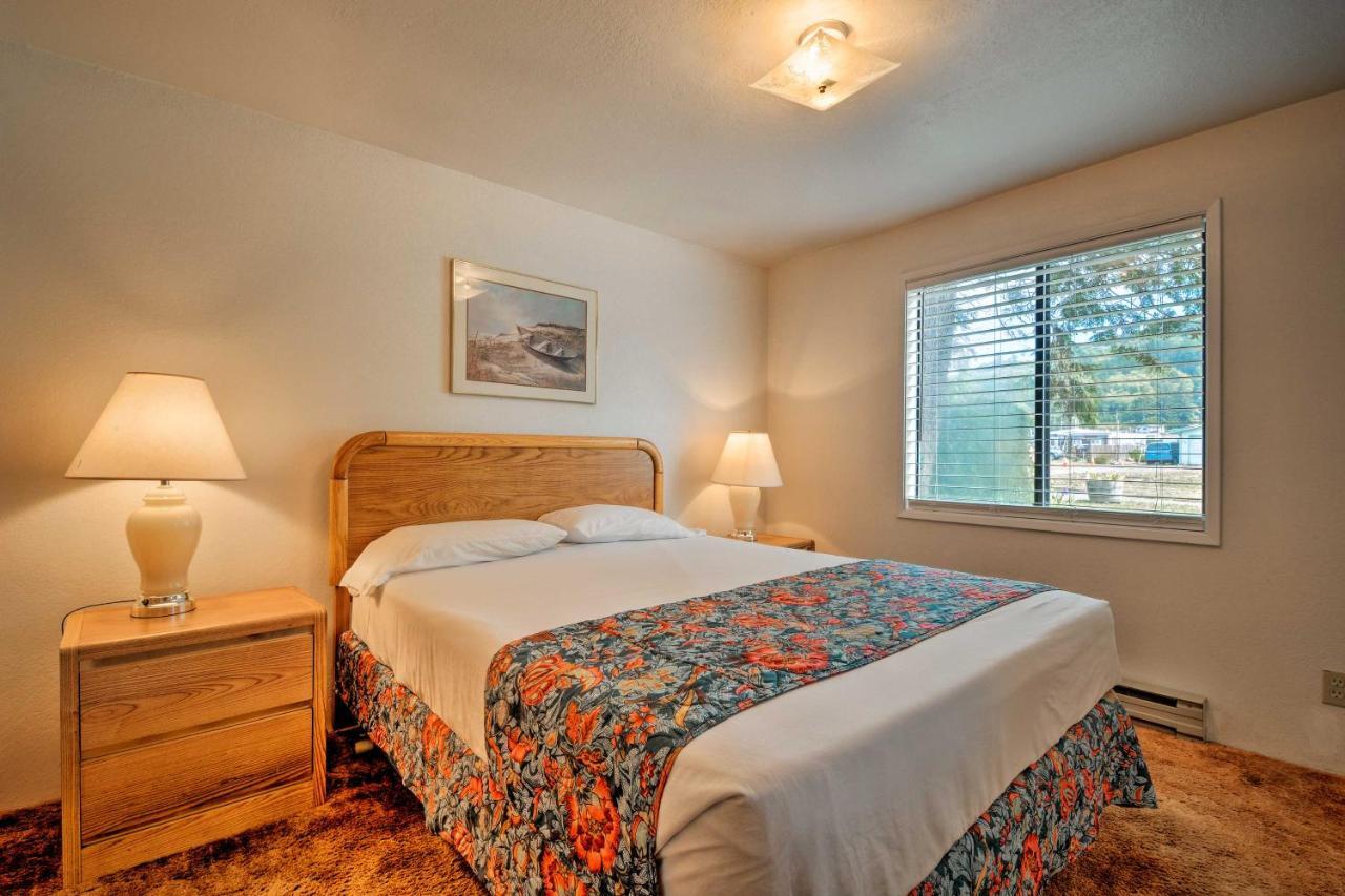 Smith River Vintage Cabin Oceanfront Deck And Views מראה חיצוני תמונה